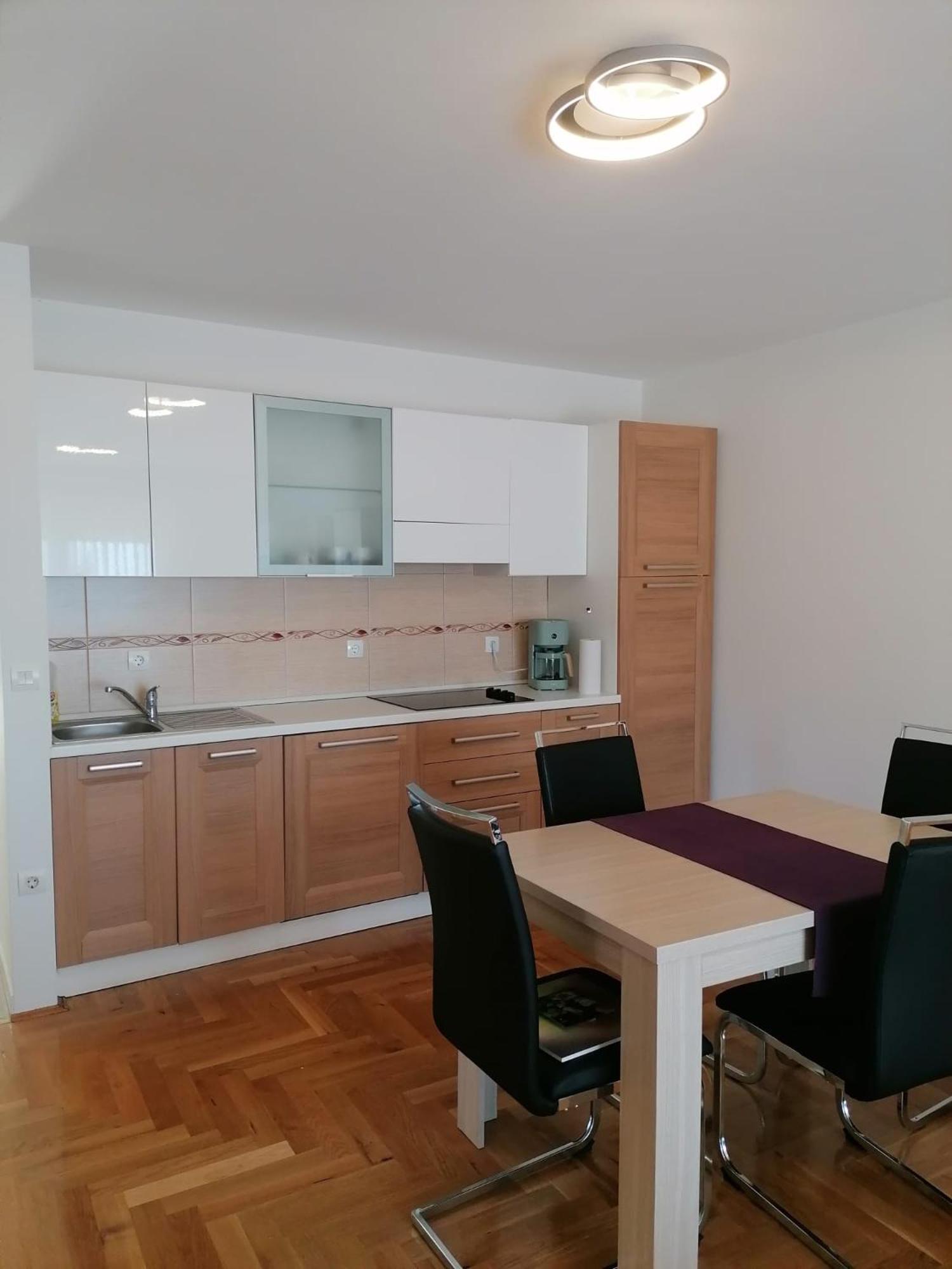 Apartment Cindy 洛夫兰 外观 照片